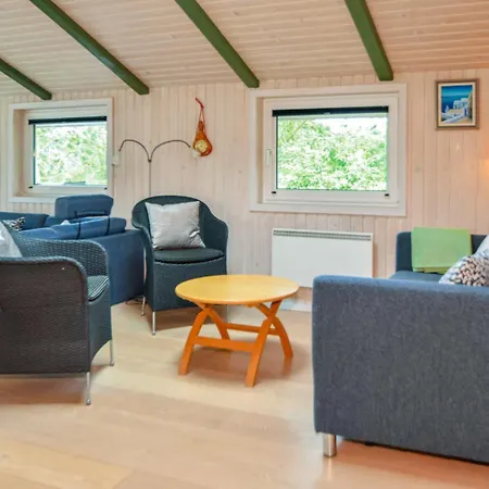 Lovely Home In Blavand With Sauna בלבאנד